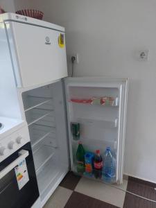 Kuchyň nebo kuchyňský kout v ubytování Apartmani “Dunja”