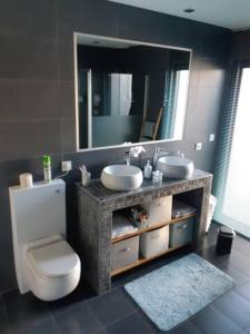 Φωτογραφία από το άλμπουμ του Aix'capade by Aixkeys avec piscine 5 min plages Fouras σε Saint-Laurent-de-la-Prée