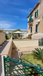 A balcony or terrace at Don Francisco Rooms - TROPEA