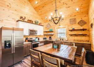 Gallery image of Art's Bungalow-wooded seclusion 1 mi to Deep Creek and Bryson City in Bryson City