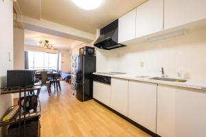 Ett kök eller pentry på PREMIER suite Shinjuku takadanobaba