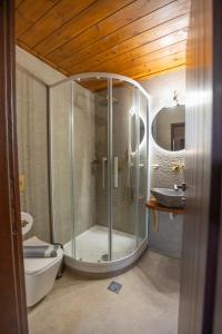 Koupelna v ubytování Guesthouse Lousios