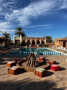 Sundlaugin á riad sbai palace eða í nágrenninu