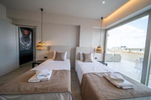 Posteľ alebo postele v izbe v ubytovaní Grand House - Private Outdoor Jacuzzi - Sleeps 6