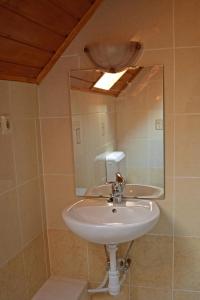 Koupelna v ubytování Tündérfátyol apartmanház