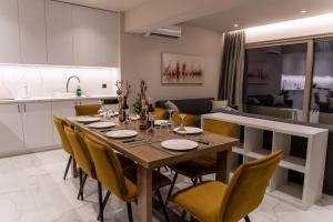 Posedenie v ubytovaní Imperial House - Hersonissos Center - Sleeps 8
