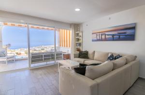 Posezení v ubytování Mirador Balcon del Atlantico y piscina privada