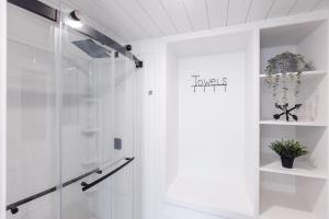 A bathroom at The Narrows Tiny Home