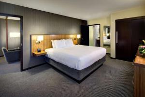 Postel nebo postele na pokoji v ubytování Hyatt Place UC Davis
