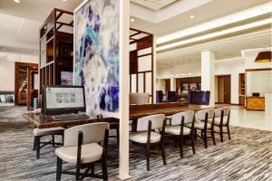 TV a/nebo společenská místnost v ubytování Hyatt Place St. Paul