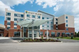 an office building with a sign that reads knight place at Hyatt Place Cincinnati/Sharonville Convention Center in Sharonville