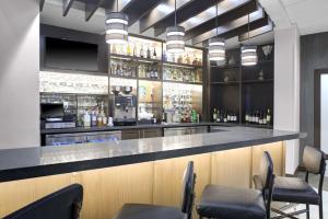 Lounge nebo bar v ubytování Hyatt Place Dallas/The Colony