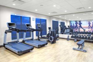 Fitness centrum a/nebo fitness zařízení v ubytování Hyatt Place Dallas/The Colony