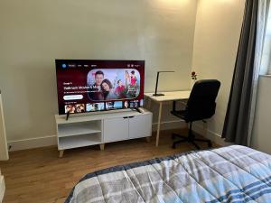 TV a/nebo společenská místnost v ubytování Edercozy