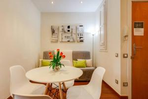 Posezení v ubytování Ronda Sant Pere - Private City Center 1-Bedroom Suite