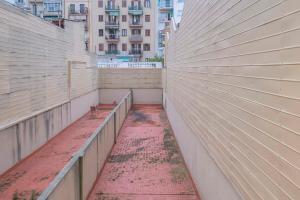 Fotografia z galérie ubytovania Bright and modern Duplex with terrace in Eixample district P1 v destinácii Barcelona
