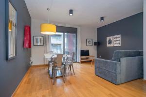 Posedenie v ubytovaní 2 bedroom Duplex apartment with balcony 4-3