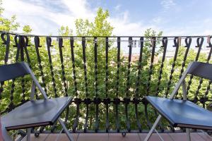 Снимка в галерията на Sunny 3BD apartment in Poblenou next to the beach в Барселона