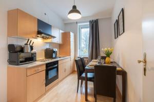 Η κουζίνα ή μικρή κουζίνα στο Beautiful 2 Bedroom Apartment incl Parking