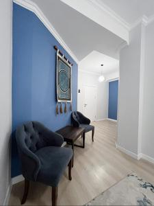 Χώρος καθιστικού στο Compass Hostel