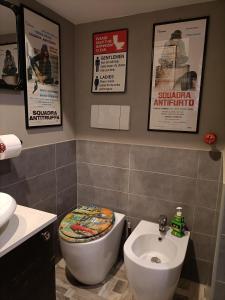 A bathroom at The Place