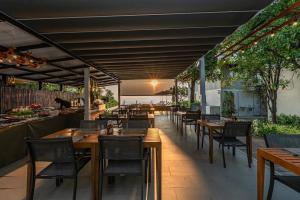 Restaurace v ubytování De Chaochom Hua Hin