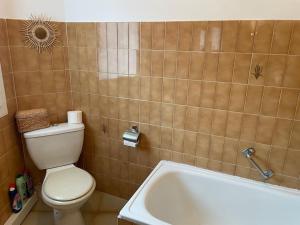 Gallery image of Appartement familial au cœur du village d’Olmeto in Olmeto +40 photos