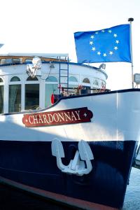 Foto dalla galleria di Bateau Hotel à quai Le Chardonnay ad Avignone