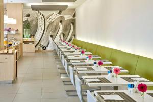 Restaurace v ubytování NH Campo Cartagena