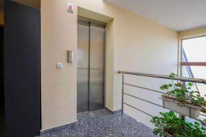 Fotografie z fotogalerie ubytování 20% Given Discount 2BDR APT Dragalevtsi v Sofii