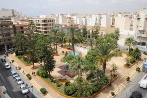 Bazén v ubytovaní Homely Apartments Centro alebo v jeho blízkosti