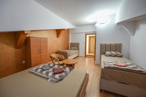 Predel za sedenje v nastanitvi Hostel Izvor