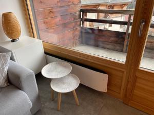Posedenie v ubytovaní Chatel - appartement 3 pièces rénové - 6 personnes - proche centre - ménage inclus