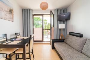 Posezení v ubytování APARTAMENTY MIERZEJA - PRZY MARINIE, 100 m od Zalewu Wiślanego, Kąty Rybackie