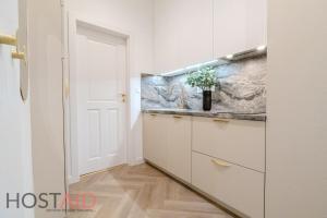 V27-2 Design Apartment - hostAID 1054 Budapest, 27 Vadász utca kép - 2