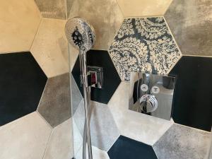 Kúpeľňa v ubytovaní Chatel - appartement 3 pièces rénové - 6 personnes - proche centre - ménage inclus