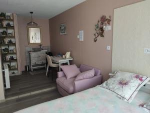 Giường trong phòng chung tại Maison au pied de la montagne +26 ảnh