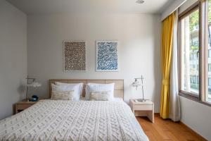 Seaview & beachfront 2BR (2F) 1min CicadaMarket