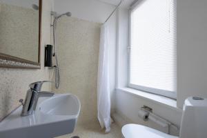 Milling Hotel Mini 19的一间浴室