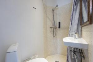 Milling Hotel Mini 19的一间浴室
