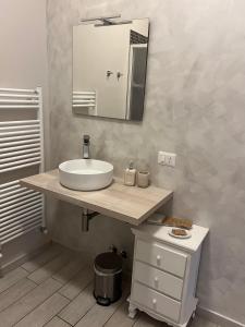 A bathroom at B&B Panorama Iseo