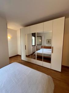 Postel nebo postele na pokoji v ubytování NOALE HOUSE