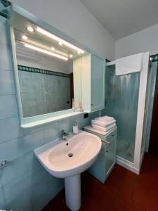 Koupelna v ubytování NOALE HOUSE