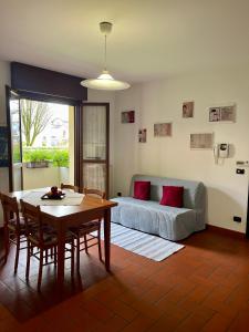 Posezení v ubytování NOALE HOUSE