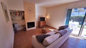 Posedenie v ubytovaní Mas Pinell, 3 bedroom at 50m from the beach.