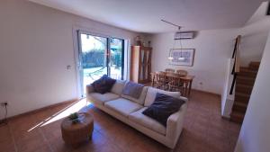 Posedenie v ubytovaní Mas Pinell, 3 bedroom at 50m from the beach. + 32 fotografií