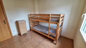 Posteľ alebo postele v izbe v ubytovaní Mas Pinell, 3 bedroom at 50m from the beach.