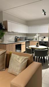 A kitchen or kitchenette at The Blyde Crystal Lagoon Luxury Stays