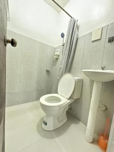 Φωτογραφία από το άλμπουμ του 2 Bedrooms 50 sqm fully furnished in Brgy Suizo Tarlac with WIFI σε Tarlac +1 φωτογραφίες