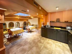 Dapur atau dapur kecil di Hotel Grindelwalderhof